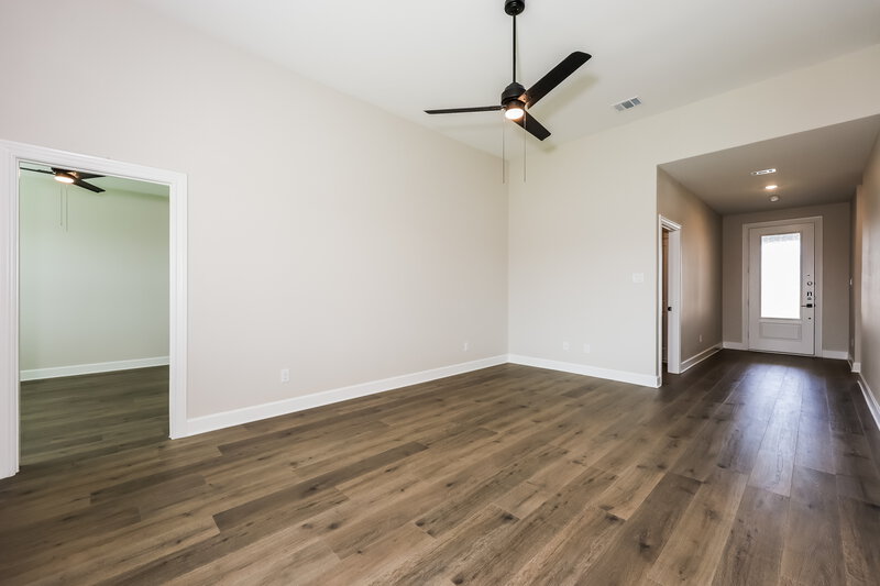 2,135/Mo, 345 Magnolia Blvd Hutchins, TX 75141 Living Room View