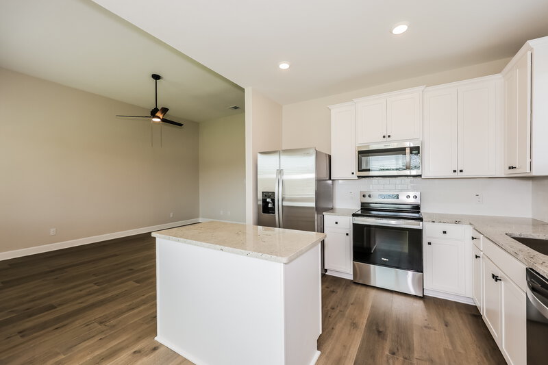 2,135/Mo, 345 Magnolia Blvd Hutchins, TX 75141 Kitchen View