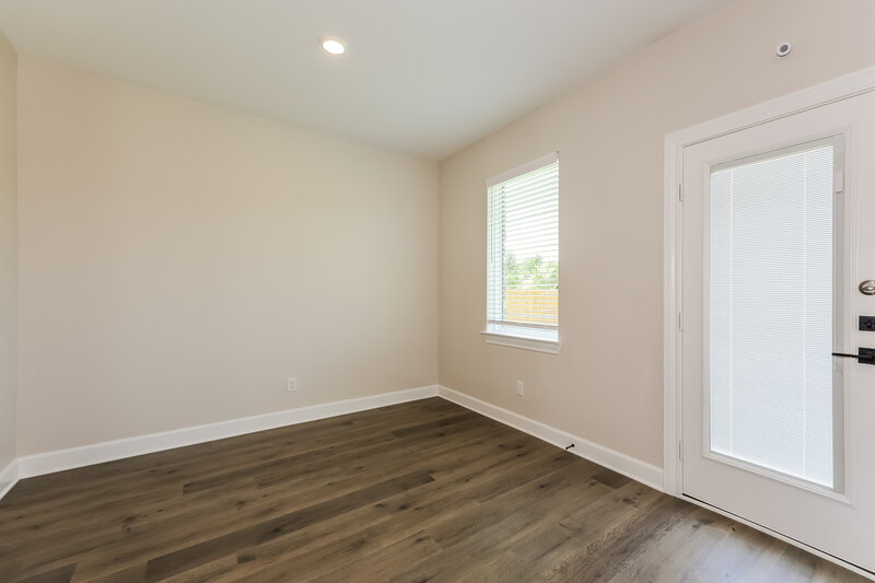 2,350/Mo, 313 Magnolia Blvd Hutchins, TX 75141 Dining Room View