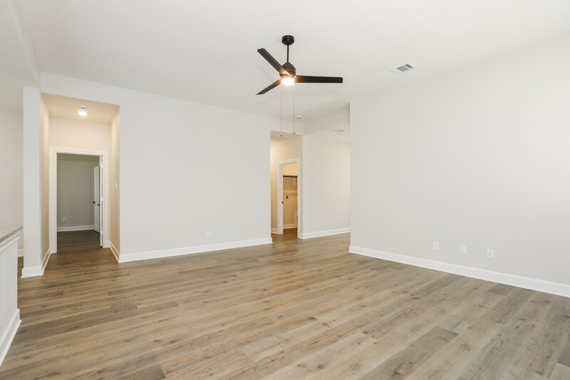 2,320/Mo, 336 Live Oak Ln Hutchins, TX 75141 Living Room View 3