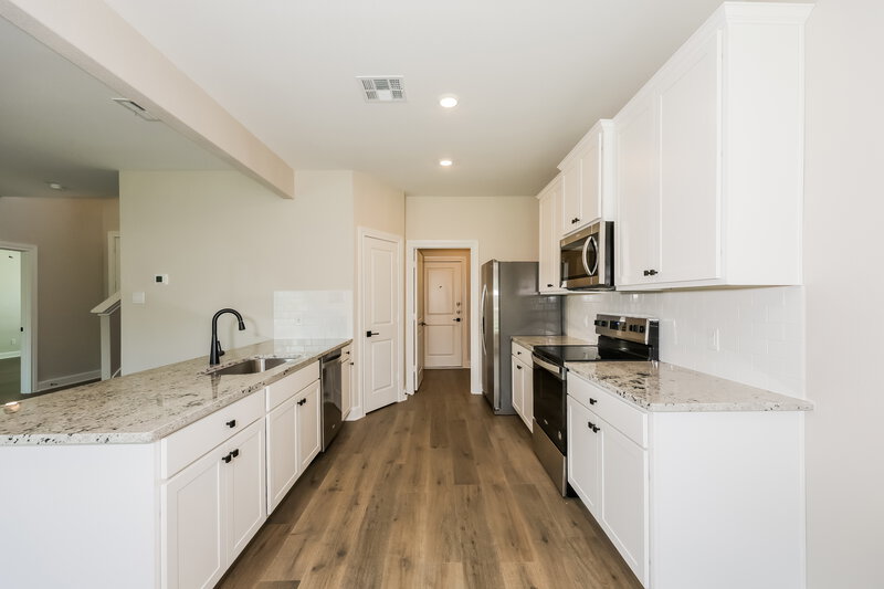 2,585/Mo, 309 Magnolia Blvd Hutchins, TX 75141 Kitchen View
