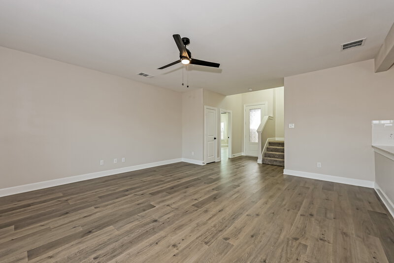 2,580/Mo, 308 Live Oak Ln Hutchins, TX 75141 Living Room View 2
