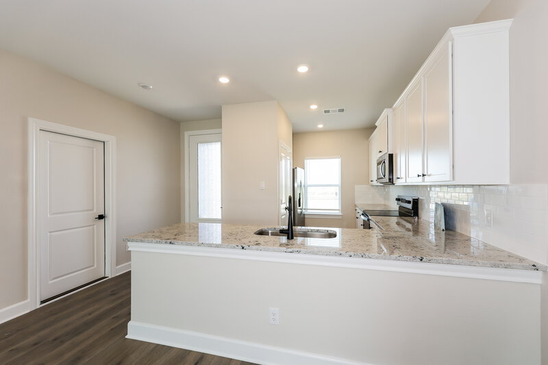 2,635/Mo, 1013 Holly Dr Hutchins, TX 75141 Kitchen View