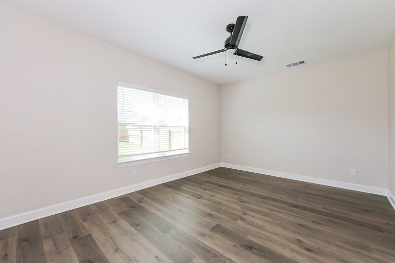 2,635/Mo, 1013 Holly Dr Hutchins, TX 75141 Main Bedroom View