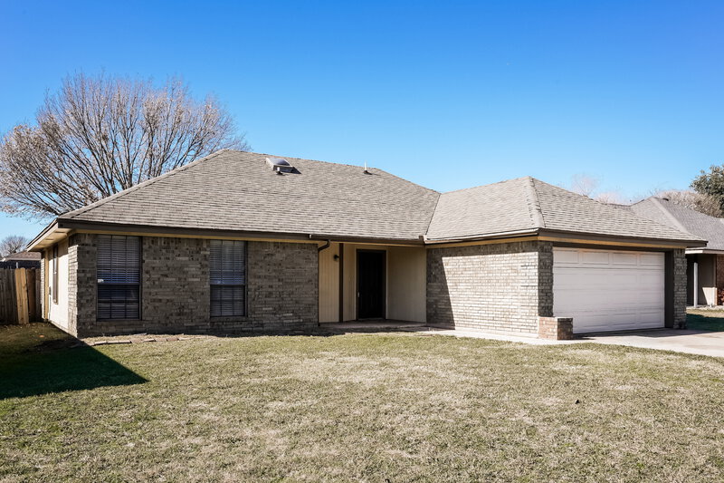 1,890/Mo, 6214 Lotus Dr Arlington, TX 76001 Front View