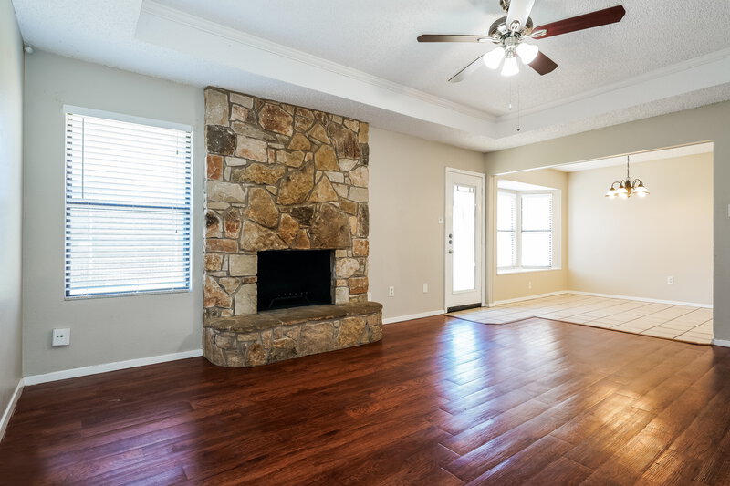 1,890/Mo, 6214 Lotus Dr Arlington, TX 76001 Living Room View