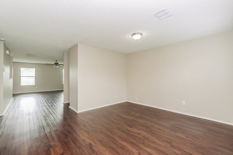 2,900/Mo, 5409 New Castleton Ln Fort Worth, TX 76135 Living Room View 2