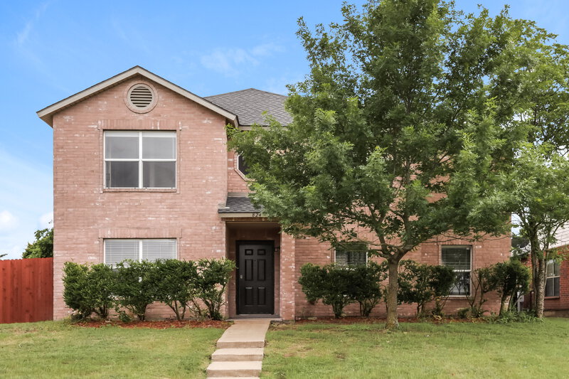2,330/Mo, 824 Willow Wood Dr Cedar Hill, TX 75104 External View