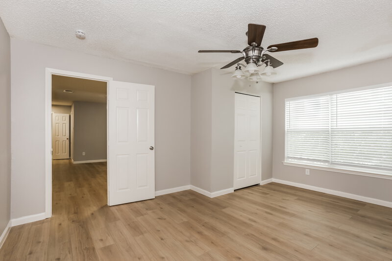 2,330/Mo, 824 Willow Wood Dr Cedar Hill, TX 75104 Bedroom View 3