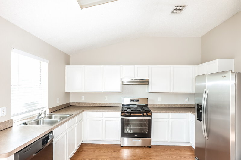 2,255/Mo, 4625 Sleepy Ridge Cir Fort Worth, TX 76133 Kitchen View