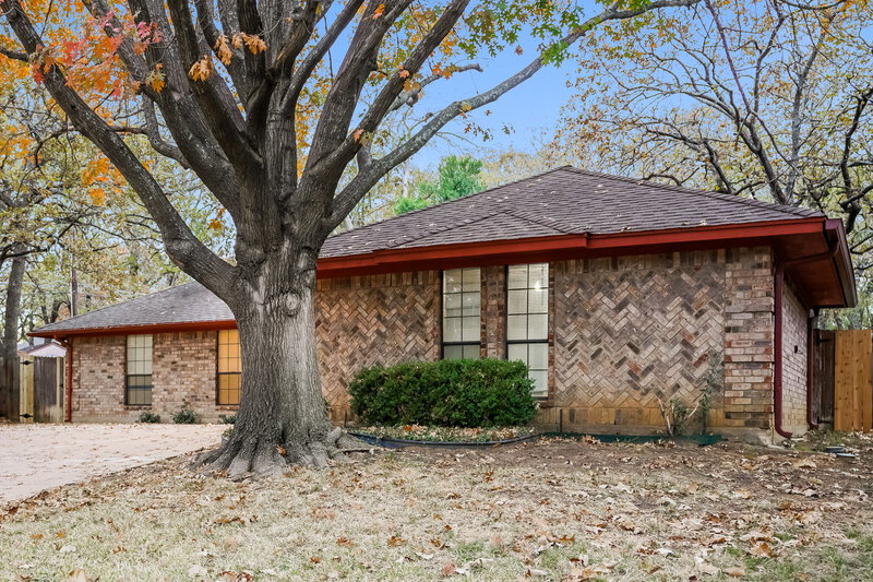 2,510/Mo, 6200 Sandybrook Dr Arlington, TX 76001 Front View