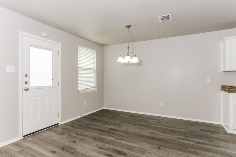 2,235/Mo, 1021 Badger Run Lancaster, TX 75134 Breakfast Nook View