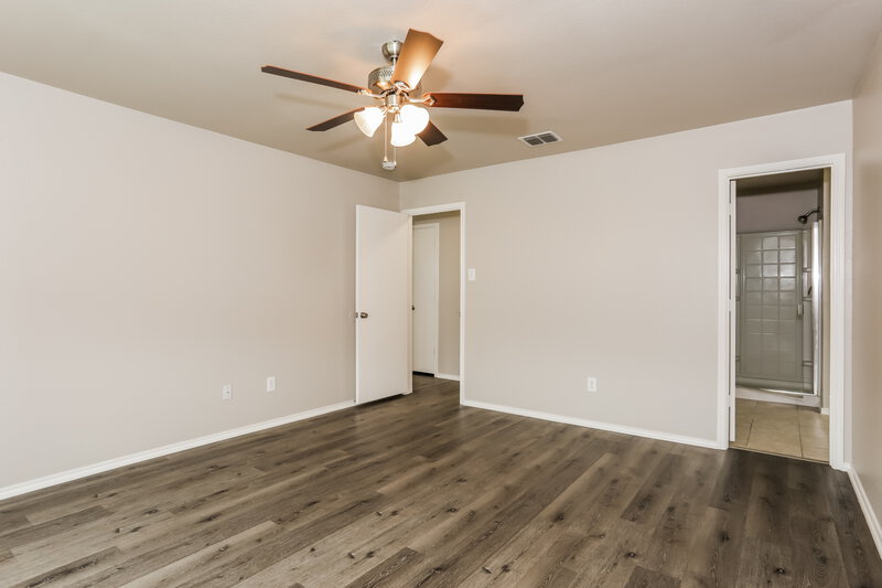 2,235/Mo, 1021 Badger Run Lancaster, TX 75134 Main Bedroom View 2
