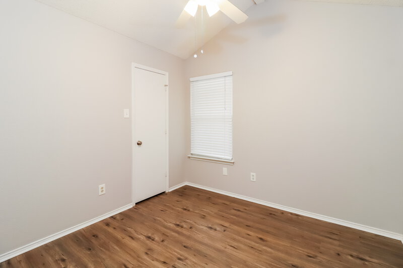 3,400/Mo, 6720 Copperwood Ct Arlington, TX 76001 Bedroom View 3