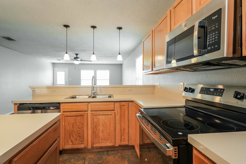 2,285/Mo, 8413 Canvasback Ln Dallas, TX 75249 Kitchen View