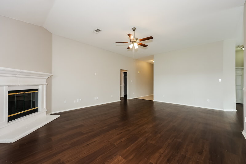 2,285/Mo, 1012 Cedar Ridge Ln Burleson, TX 76028 Living Room View