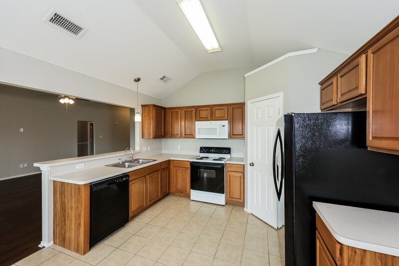 2,285/Mo, 1012 Cedar Ridge Ln Burleson, TX 76028 Kitchen View 2