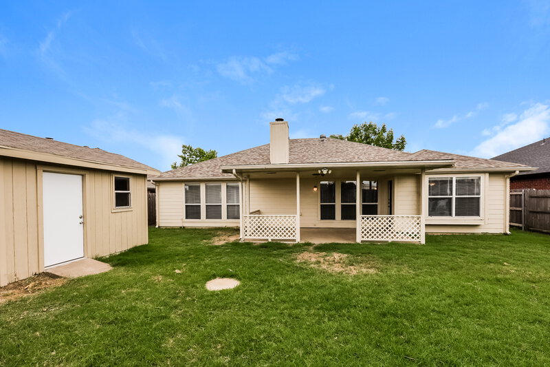 2,285/Mo, 1012 Cedar Ridge Ln Burleson, TX 76028 Rear View