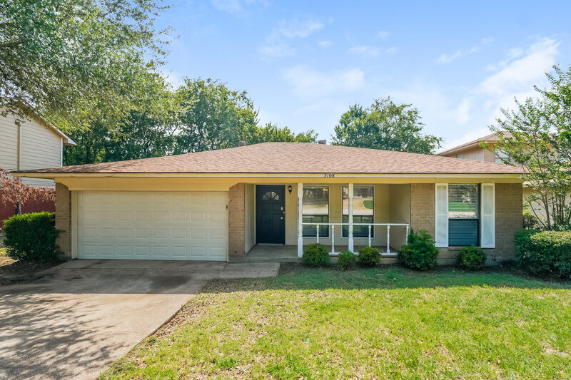 2,390/Mo, 5108 Parliament Dr Arlington, TX 76017 External View