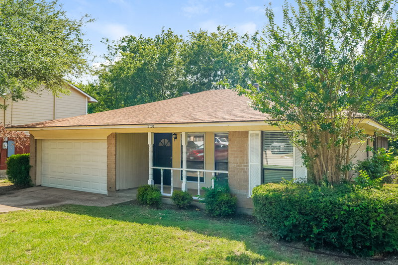 2,390/Mo, 5108 Parliament Dr Arlington, TX 76017 Front View