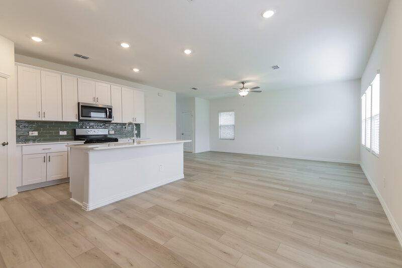 2,300/Mo, 801 Dotty Dr McKinney, TX 75071 Dining Room View