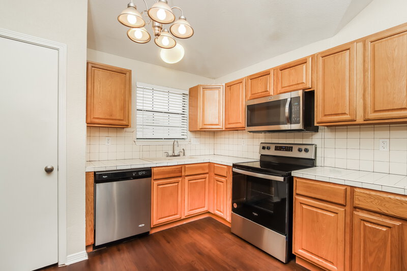 2,610/Mo, 1310 Jasmine Dr Lewisville, TX 75077 Kitchen View
