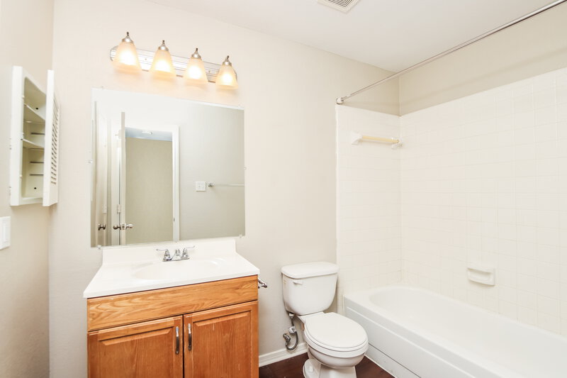 2,610/Mo, 1310 Jasmine Dr Lewisville, TX 75077 Bathroom View