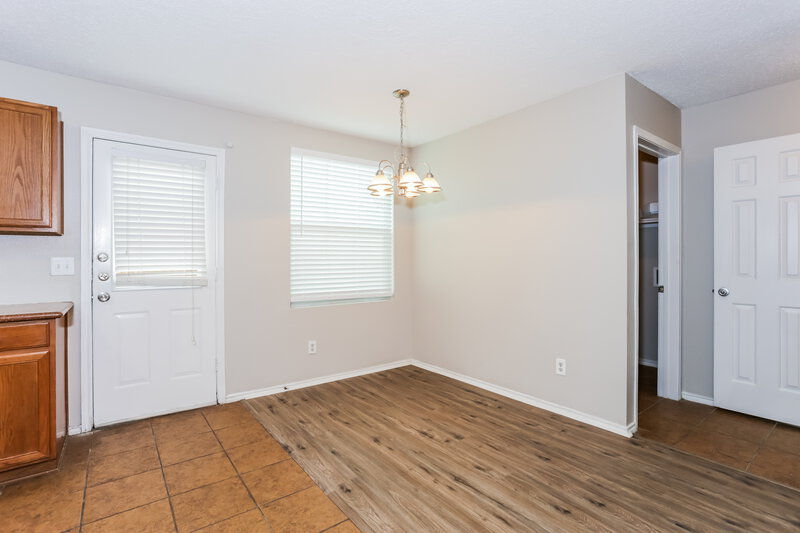 2,590/Mo, 2044 W Grove Ln Grand Prairie, TX 75052 Dining Room View