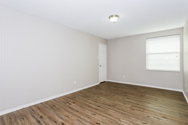 2,590/Mo, 2044 W Grove Ln Grand Prairie, TX 75052 Bedroom View 2