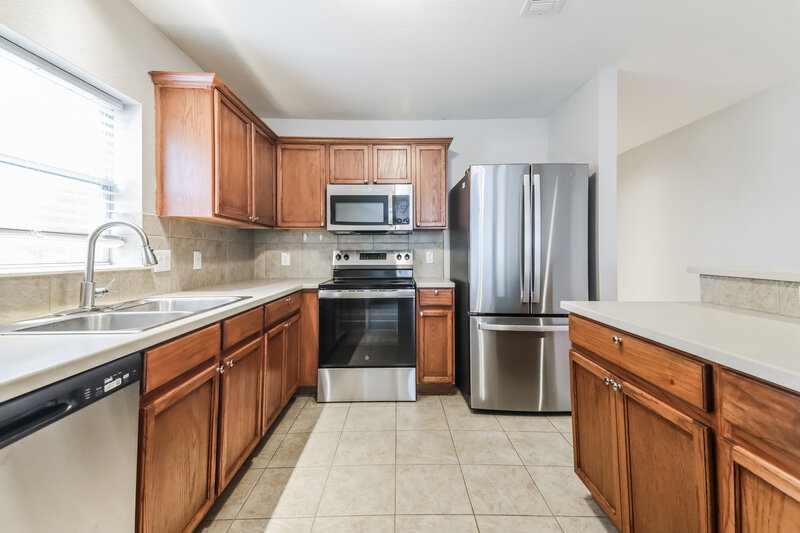 2,275/Mo, 8613 Wagon Trl Cross Roads, TX 76227 Kitchen View