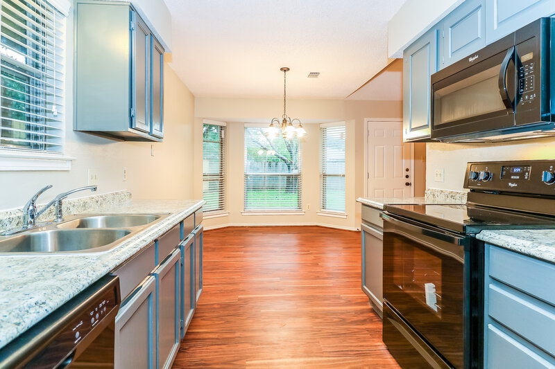 2,380/Mo, 2913 Highlawn Ter Fort Worth, TX 76133 Kitchen View
