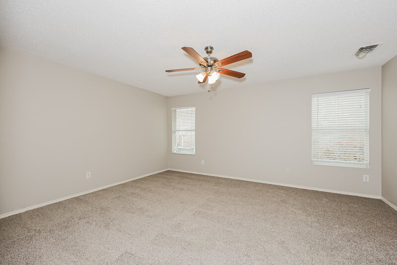 0/Mo, 2036 Navada Way Justin, TX 76247 Main Bedroom View