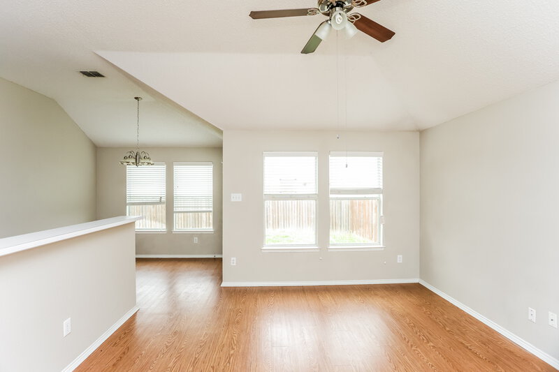 2,155/Mo, 2003 Misty Hollow Ct Forney, TX 75126 Living Room View 2