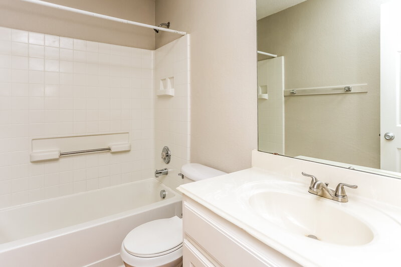 2,155/Mo, 2003 Misty Hollow Ct Forney, TX 75126 Bathroom View