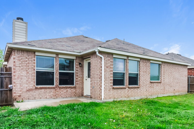 2,155/Mo, 2003 Misty Hollow Ct Forney, TX 75126 Rear View