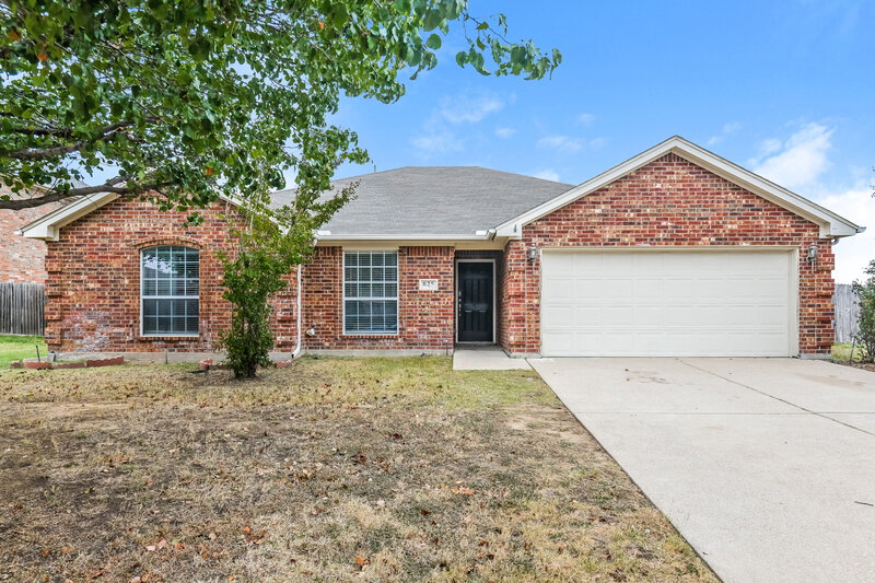 1,850/Mo, 825 Mesa Vista Dr Crowley, TX 76036 External View