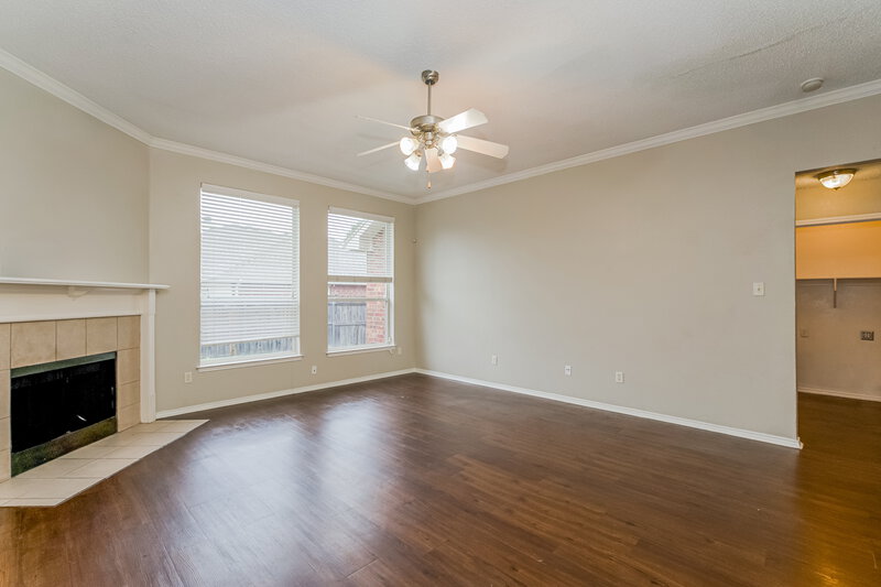 1,865/Mo, 825 Mesa Vista Dr Crowley, TX 76036 Living Room View 3