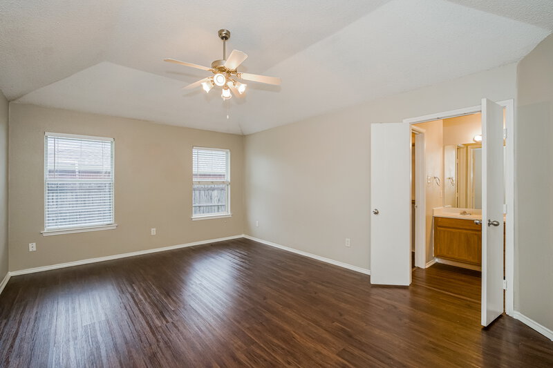 1,865/Mo, 825 Mesa Vista Dr Crowley, TX 76036 Main Bedroom View 2