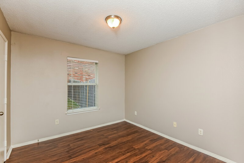 1,850/Mo, 825 Mesa Vista Dr Crowley, TX 76036 Bedroom View 2