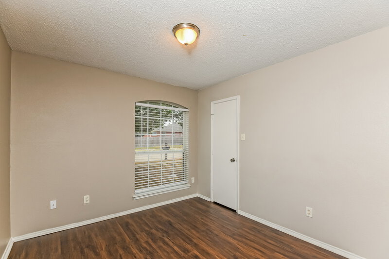 1,850/Mo, 825 Mesa Vista Dr Crowley, TX 76036 Bedroom View 3