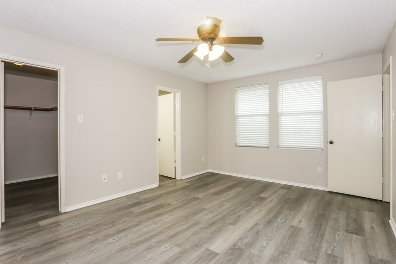 2,090/Mo, 321 Daisy Ln Burleson, TX 76028 Main Bedroom View 2