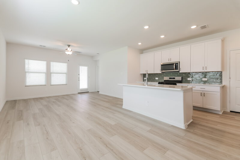 2,490/Mo, 704 Dotty Dr McKinney, TX 75071 Living Room View