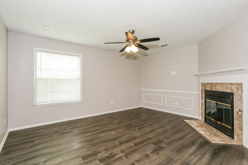 2,360/Mo, 1114 Cherrytree Dr Arlington, TX 76001 Living Room View