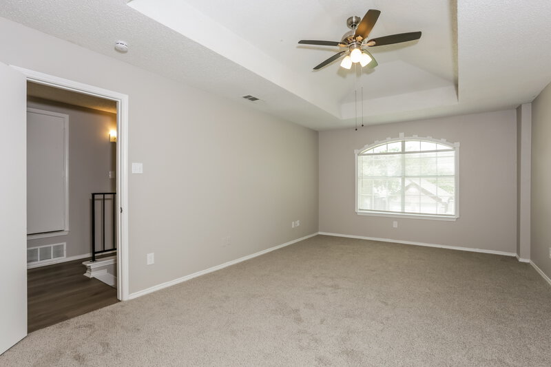 2,360/Mo, 1114 Cherrytree Dr Arlington, TX 76001 Main Bedroom View