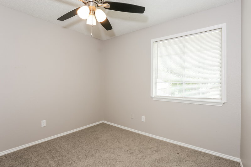 2,360/Mo, 1114 Cherrytree Dr Arlington, TX 76001 Bedroom View 2