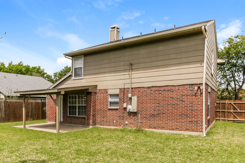 2,360/Mo, 1114 Cherrytree Dr Arlington, TX 76001 Rear View