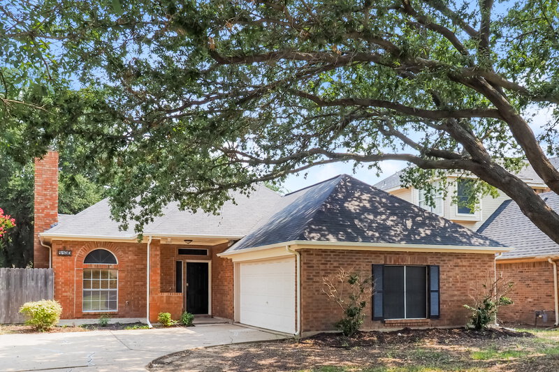 2,265/Mo, 4130 Briar Hill Dr Grand Prairie, TX 75052 Front View