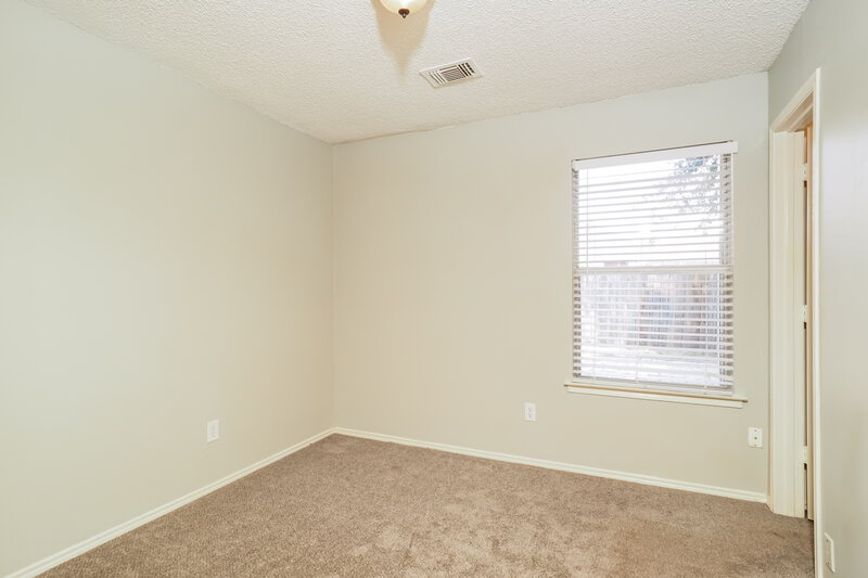 2,265/Mo, 4130 Briar Hill Dr Grand Prairie, TX 75052 Bedroom View