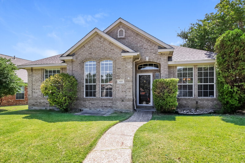 2,550/Mo, 828 Pinnacle Cir Lewisville, TX 75077 External View