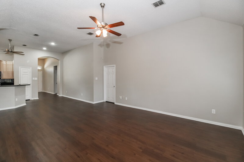 2,620/Mo, 828 Pinnacle Cir Lewisville, TX 75077 Living Room View 3